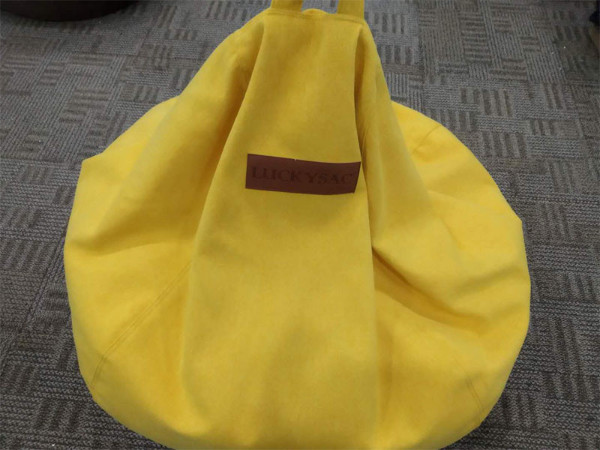 禮品懶人沙發(fā)定制 如何印制自己公司的logo？